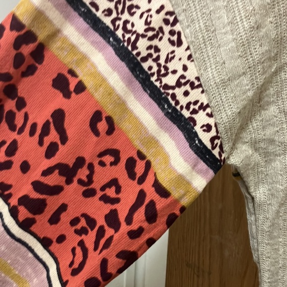 Long sleeve shirt sweater boutique women’s small - Picture 13 of 15